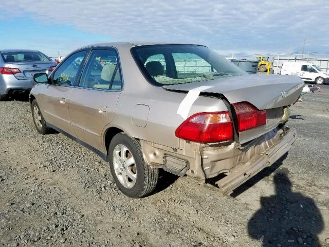 JHMCG5678YC010228 - 2000 HONDA ACCORD SE GOLD photo 3