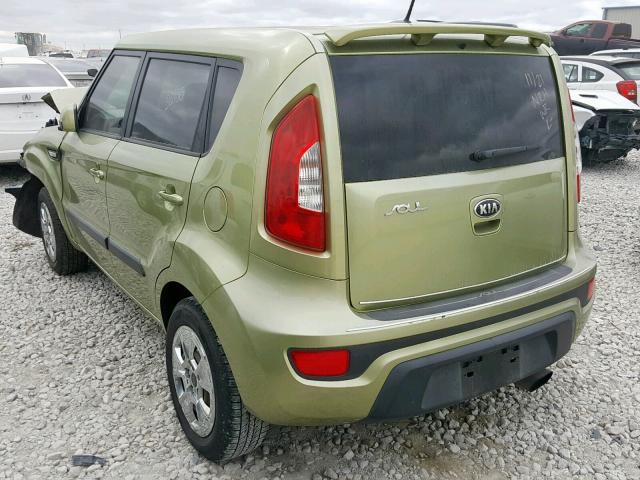 KNDJT2A52D7500076 - 2013 KIA SOUL GREEN photo 3