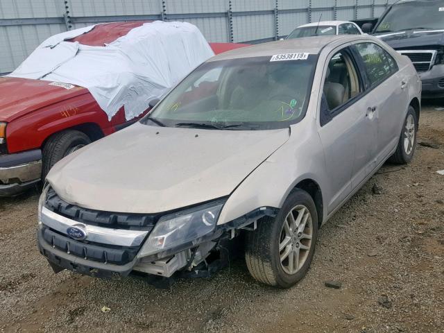 3FAHP0GA9AR334161 - 2010 FORD FUSION S SILVER photo 2