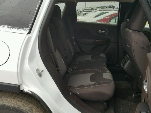 1C4PJMCS5EW245929 - 2014 JEEP CHEROKEE L WHITE photo 6