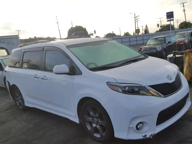 5TDXK3DC6GS758432 - 2016 TOYOTA SIENNA SE WHITE photo 1