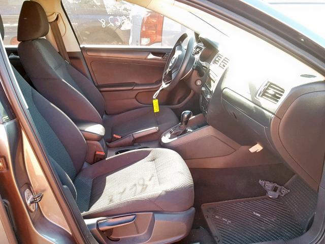 3VW2K7AJ7EM297711 - 2014 VOLKSWAGEN JETTA BASE Մոխրագույն լուսանկար 5