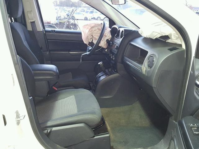 1C4NJCBA5DD208321 - 2013 JEEP COMPASS SP თეთრი ფოტო 5