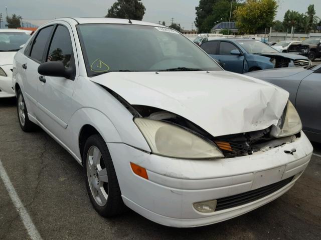 1FAFP38342W267704 - 2002 FORD FOCUS ZTS WHITE photo 1