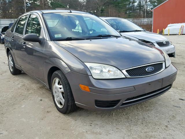 1FAHP34N27W327616 - 2007 FORD FOCUS ZX4 GRAY photo 1