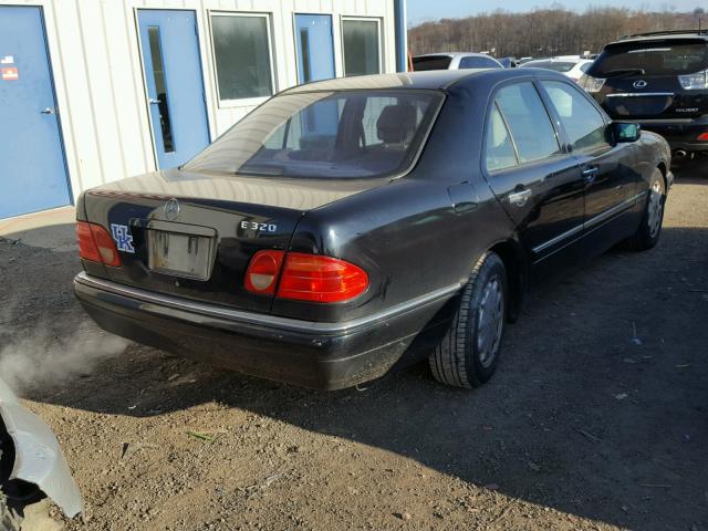 WDBJF65H0XA852629 - 1999 MERCEDES-BENZ E 320 BLACK photo 4