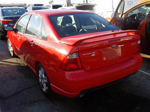 1FAFP38Z55W284925 - 2005 FORD FOCUS ZX4 RED photo 3