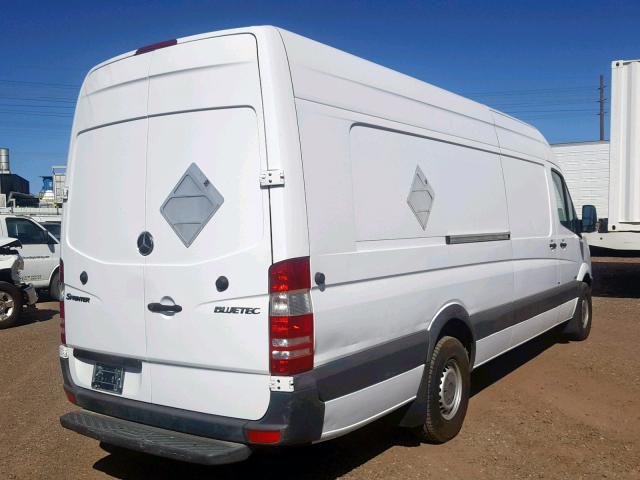 WD3PE8CC7D5769635 - 2013 MERCEDES-BENZ SPRINTER 2 WHITE photo 4