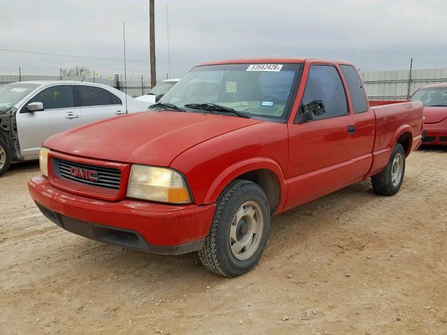 1GTCS195818157306 - 2001 GMC SONOMA RED photo 2