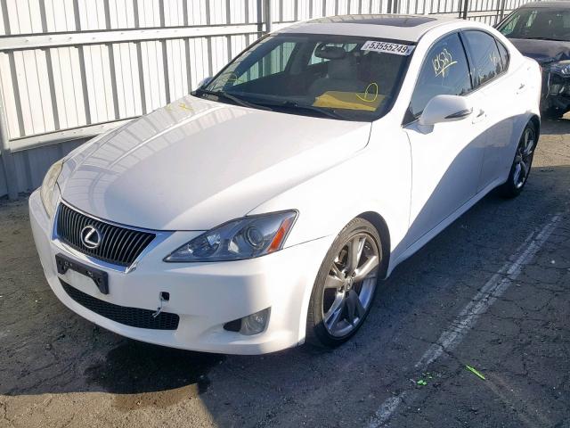 JTHBK262095093818 - 2009 LEXUS IS 250 WHITE photo 2