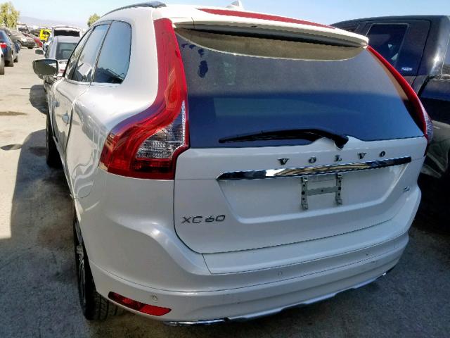 YV449MDK6F2664372 - 2015 VOLVO XC60 T6 PR WHITE photo 3