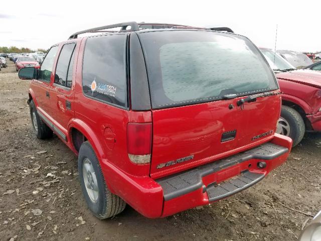 1GNDT13W1Y2106107 - 2000 CHEVROLET BLAZER RED photo 3