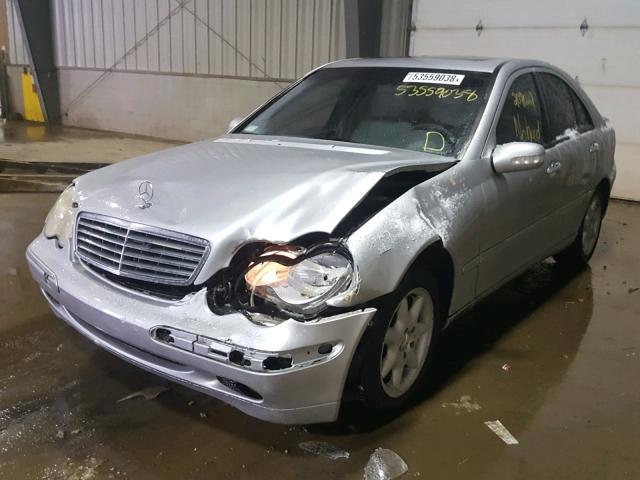 WDBRF61J52F257640 - 2002 MERCEDES-BENZ C 240 SILVER photo 2