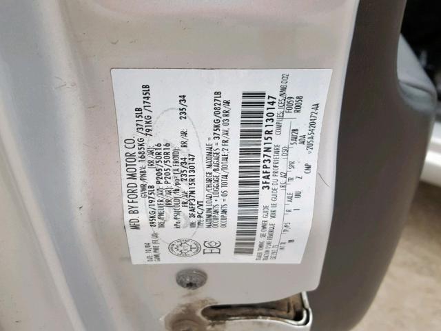 3FAFP37N15R130147 - 2005 FORD FOCUS ZX5 SILVER photo 10