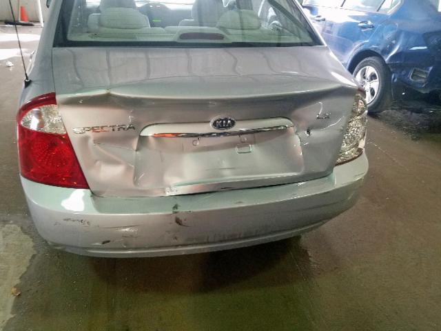 KNAFE122545012554 - 2004 KIA SPECTRA LX GRAY photo 9