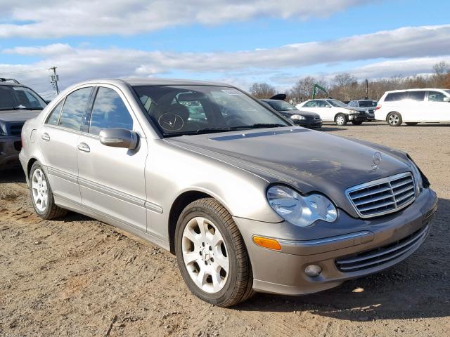 WDBRF61J85F568225 - 2005 MERCEDES-BENZ C 240 BEIGE photo 1