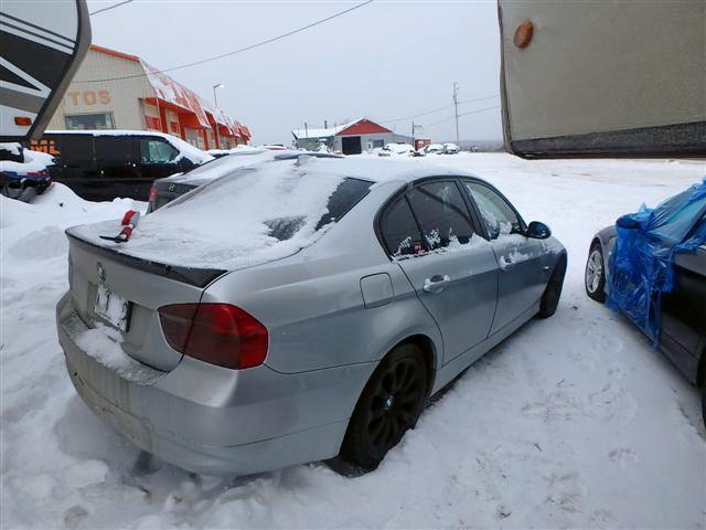 WBAVD33506KL51181 - 2006 BMW 330 XI SILVER photo 4