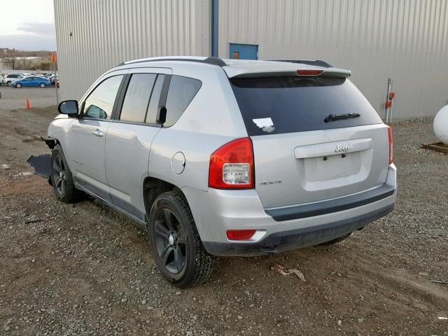 1J4NF1FB6BD169867 - 2011 JEEP COMPASS SP SILVER photo 3