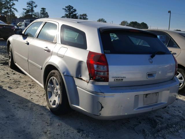 2D4FV48T05H531061 - 2005 DODGE MAGNUM SE SILVER photo 3