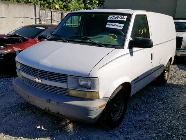 1GCDM19X02B134297 - 2002 CHEVROLET ASTRO WHITE photo 2