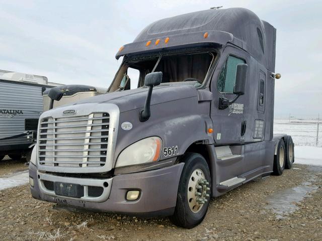 3AKJGLD51ESFV1504 - 2014 FREIGHTLINER CASCADIA 1 GRAY photo 2