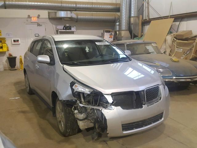 5Y2SM6E04AZ406269 - 2010 PONTIAC VIBE SILVER photo 1