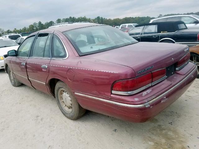 2FALP74W9TX200984 - 1996 FORD CROWN VICT RED photo 3