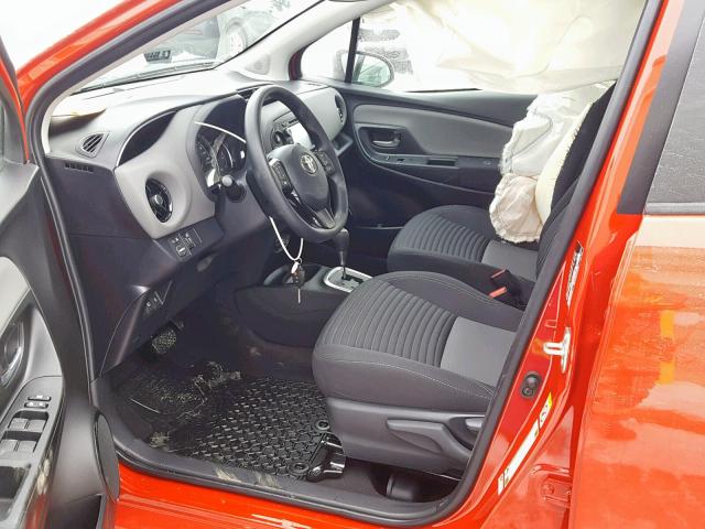 VNKKTUD30JA099370 - 2018 TOYOTA YARIS L RED photo 5