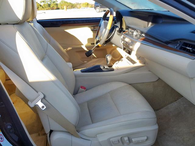 JTHBW1GG5F2089950 - 2015 LEXUS ES 300H BROWN photo 5