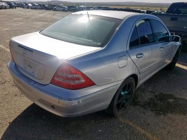 WDBRF61J51F103735 - 2001 MERCEDES-BENZ C 240 GRAY photo 4