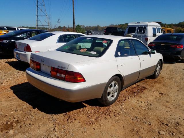 JT8BF28G4W5027619 - 1998 LEXUS ES 300 WHITE photo 4