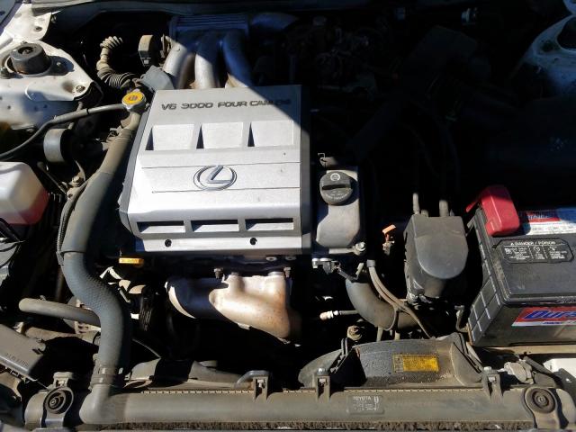 JT8BF28G4W5027619 - 1998 LEXUS ES 300 WHITE photo 7