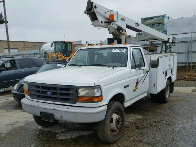 1FDLF47G2TEB17538 - 1996 FORD F SUPER DU WHITE photo 2