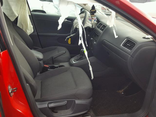 3VW2K7AJ4EM210413 - 2014 VOLKSWAGEN JETTA BASE 红色 照片 5