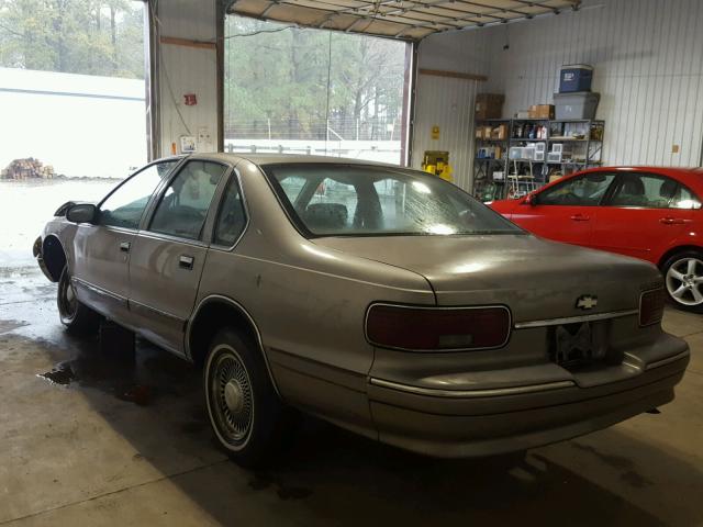 1G1BL52W3TR142107 - 1996 CHEVROLET CAPRICE CL SILVER photo 3