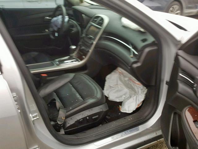 1G11H5SA8DF307444 - 2013 CHEVROLET MALIBU LTZ 银色 照片 5