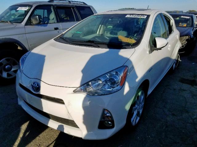 JTDKDTB30E1070105 - 2014 TOYOTA PRIUS C WHITE photo 2