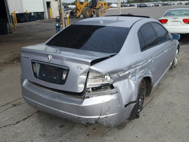 19UUA66255A012366 - 2005 ACURA TL SILVER photo 4