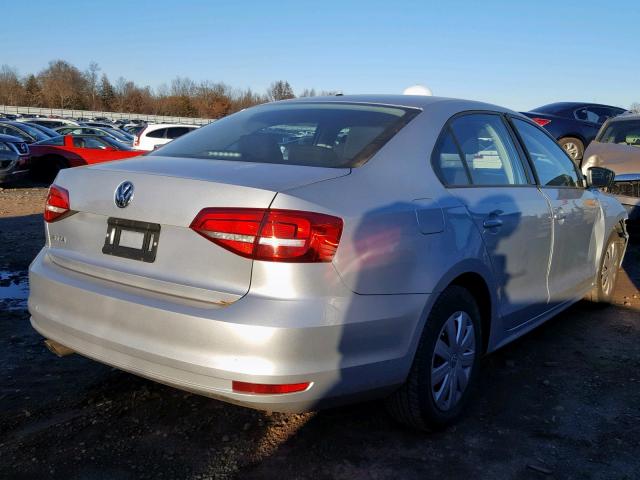 3VW2K7AJ1FM303245 - 2015 VOLKSWAGEN JETTA BASE 银色 照片 4