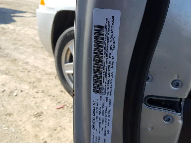 1J4NT4FA4AD525829 - 2010 JEEP COMPASS SP 银色 照片 10