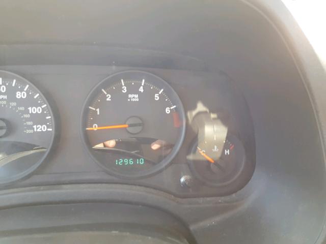 1J4NT4FA4AD525829 - 2010 JEEP COMPASS SP 银色 照片 8