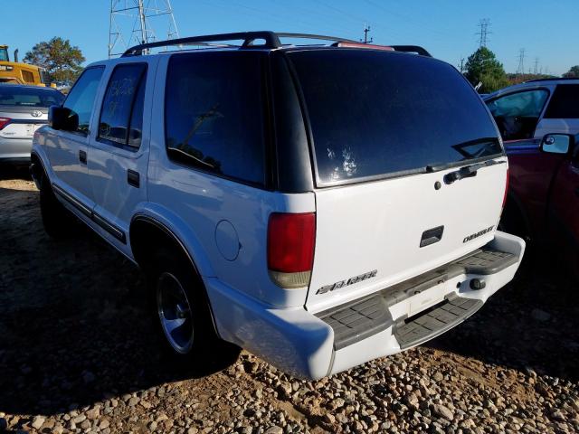 1GNCS13W012141757 - 2001 CHEVROLET BLAZER WHITE photo 3