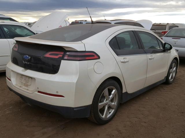 1G1RD6E4XCU103085 - 2012 CHEVROLET VOLT WHITE photo 4