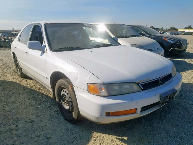 1HGCD563XTA239555 - 1996 HONDA ACCORD LX WHITE photo 1