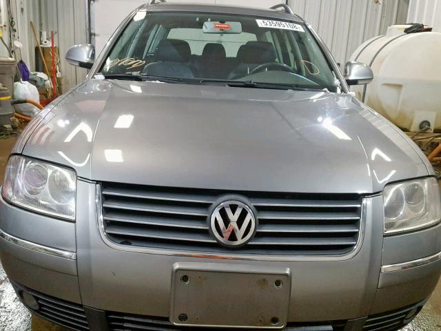 WVWCE63B25E053517 - 2005 VOLKSWAGEN PASSAT GLS GRAY photo 9