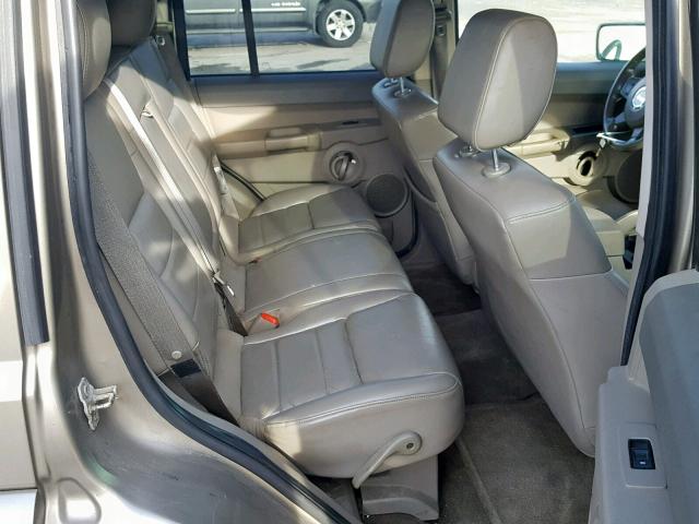 1J8HG48KX6C131643 - 2006 JEEP COMMANDER თაფლისფერი ფოტო 6