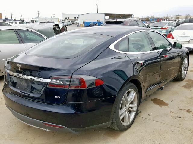 5YJSA1CN8DFP27977 - 2013 TESLA MODEL S BLUE photo 4