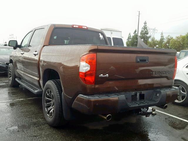 5TFAY5F14GX521461 - 2016 TOYOTA TUNDRA CRE BROWN photo 3