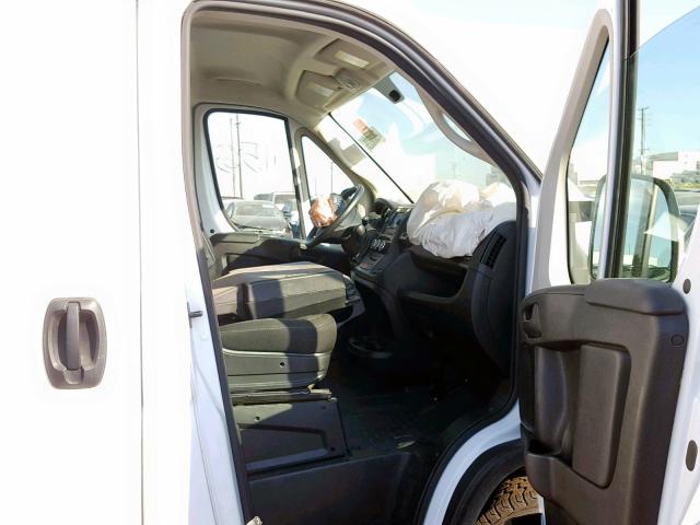 3C6TRVCG7KE510615 - 2019 RAM PROMASTER 白色 照片 5