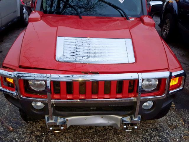 5GTEN13E188102076 - 2008 HUMMER H3 RED photo 7